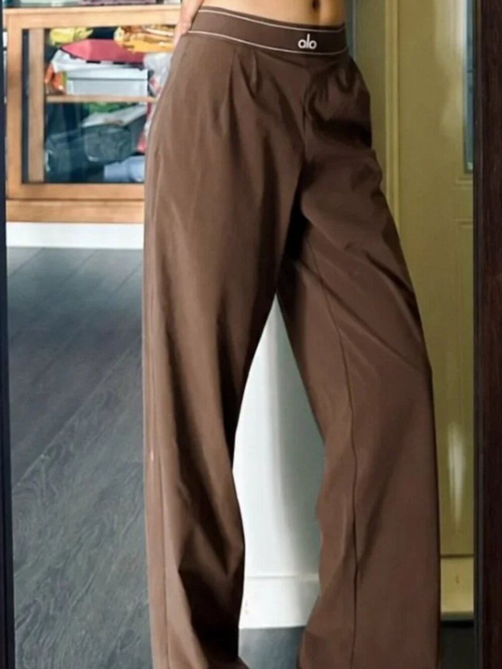 NWT ALO Yoga Suit Up Trouser (Regular M) Espresso Brown Casual / Office ๐โจ - Picture 7 of 8